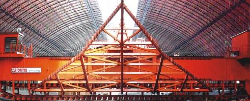 橋式刮板取料機